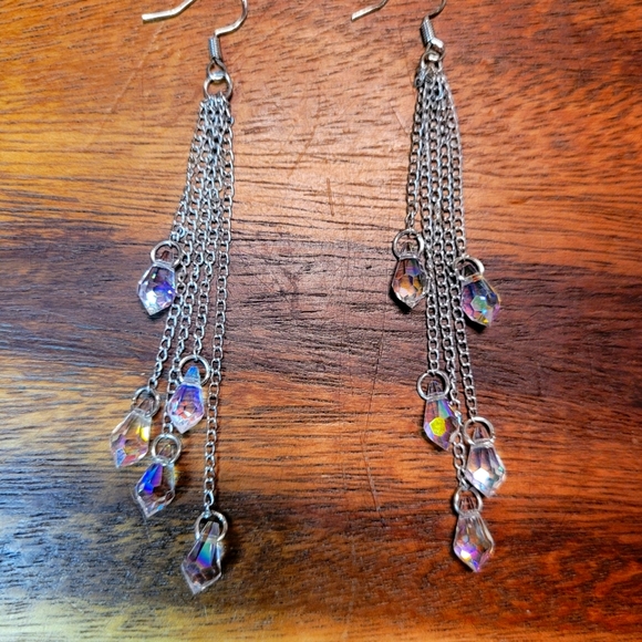 Beautiful silver color fish hook earrings with long dangle sparkling crystals - Picture 3 of 5